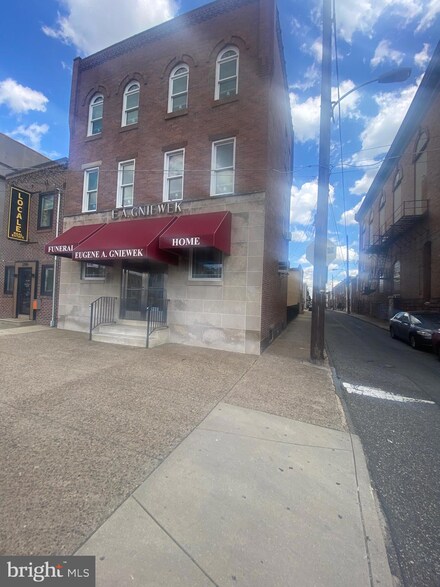 2711-13 E Allegheny Ave, Philadelphia, PA 19134