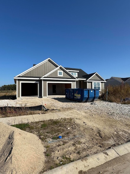 9938 Migratory Ln, Mequon, WI 53097