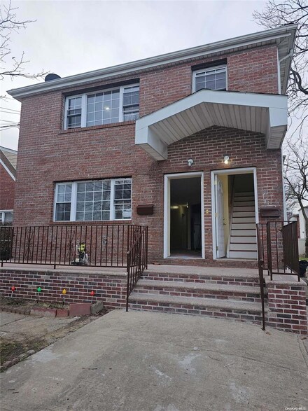 134-10 Farmers Blvd, Jamaica, NY 11434
