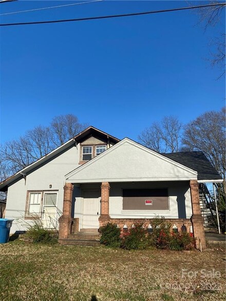415 19th St SW, Hickory, NC 28602