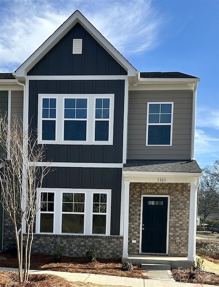 1103 Foundry Dr, Gastonia, NC 28054