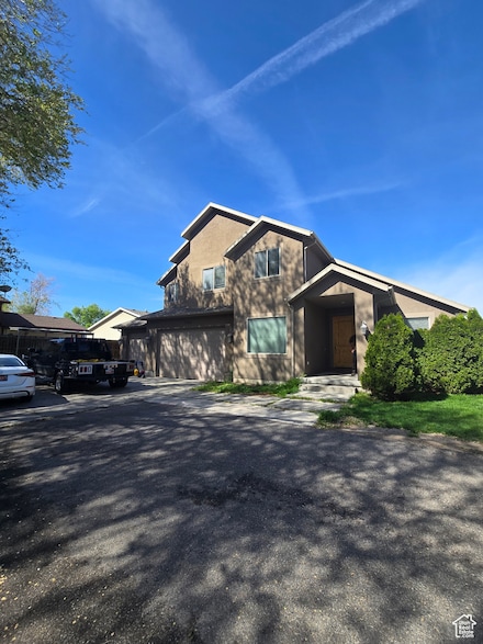 5564 S Yellow Fin Way, Salt Lake City, UT 84107