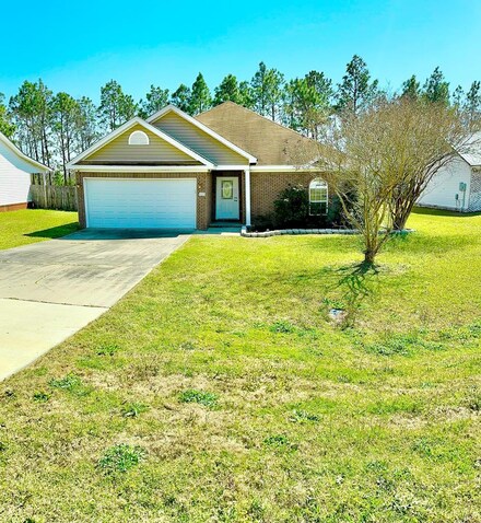 660 Jester St, Cowarts, AL 36321