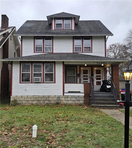 504 Laurel Blvd, New Castle, PA 16101