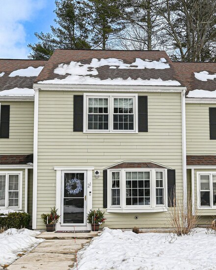 21 Chestnut Cir, Merrimack, NH 03054