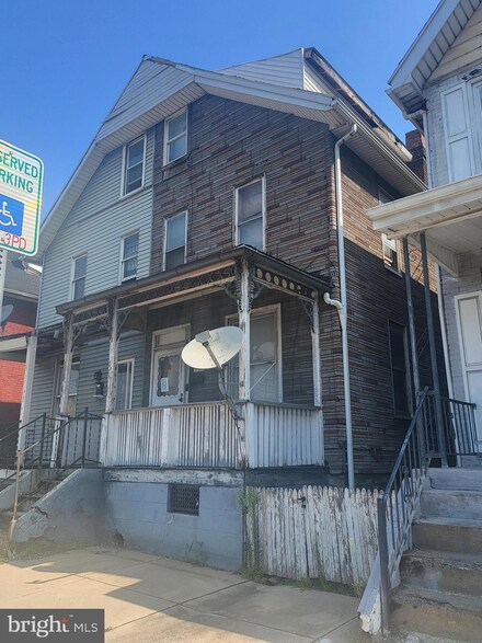 517 S Front St, Steelton, PA 17113