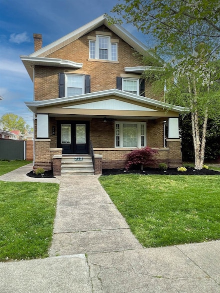 718 13th Ave, Huntington, WV 25701