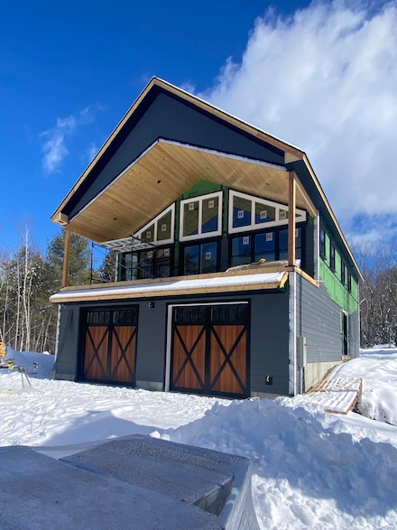 8 Waterford Rd, Waterford, ME 04088