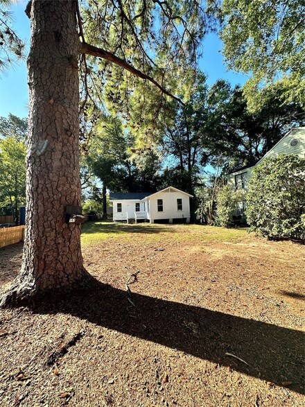 147 E Herndon St, Shreveport, LA 71101