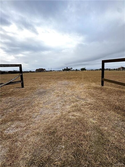 310 Nadia St, Weslaco, TX 78596