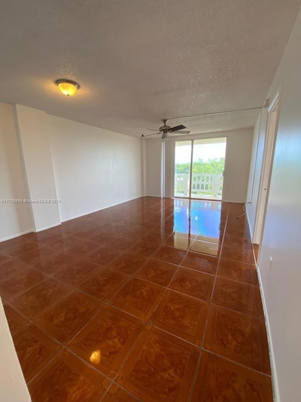 15600 NW 7th Ave Unit 520, Miami, FL 33169