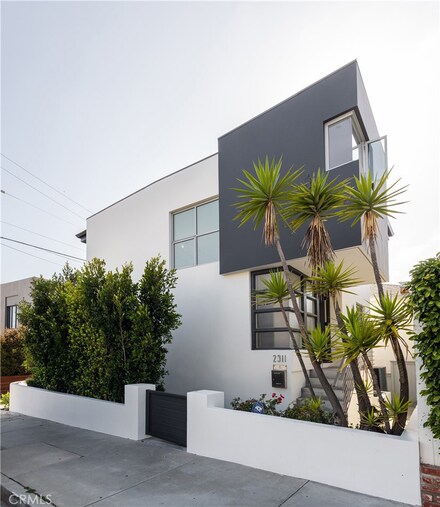 2311 Park Ave, Hermosa Beach, CA 90254