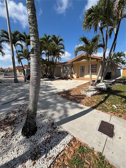 6652 W 22nd Ct, Hialeah, FL 33016