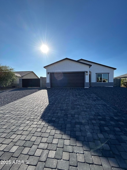 14860 S Capistrano Rd, Arizona City, AZ 85123