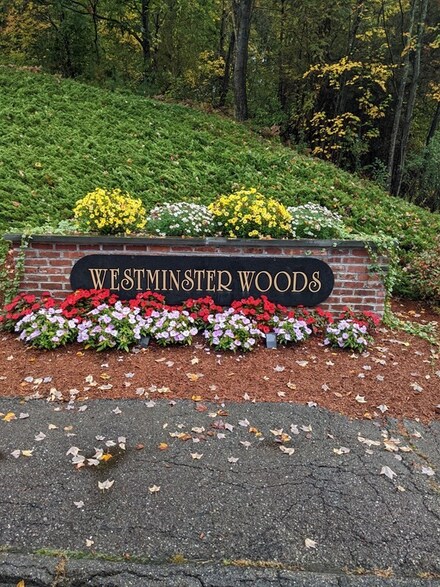 44 Olde Colonial Dr Unit 4, Gardner, MA 01440