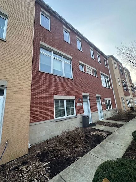1193 S Grove Ave Unit 9, Oak Park, IL 60304