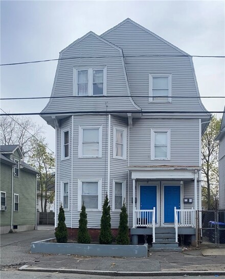 138 Althea St, Providence, RI 02907