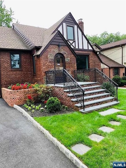 16 Engle St, Cresskill, NJ 07626