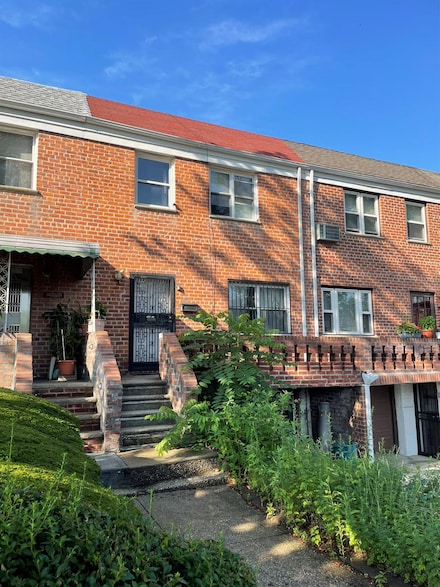 148-03 Horace Harding Expy, Flushing, NY 11367