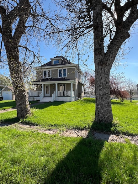 406 Pennsylvania Ave, Adrian, MN 56110