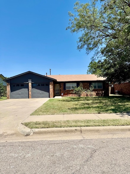 4404 52nd St, Lubbock, TX 79414