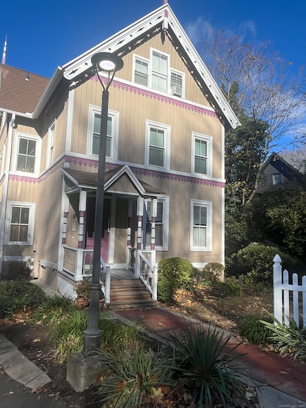 896 Quinnipiac Ave Unit 3, New Haven, CT 06513