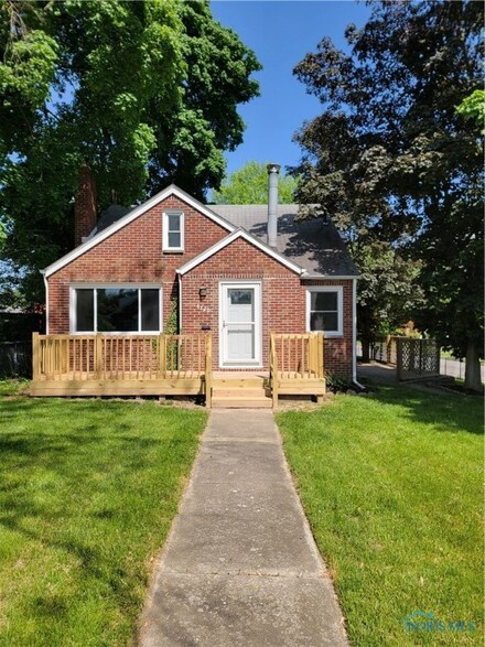 4720 Bowser Dr, Toledo, OH 43613