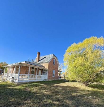 281 S 300 E, Panguitch, UT 84759