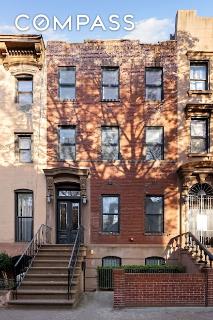 193 Carlton Ave, Brooklyn, NY 11205