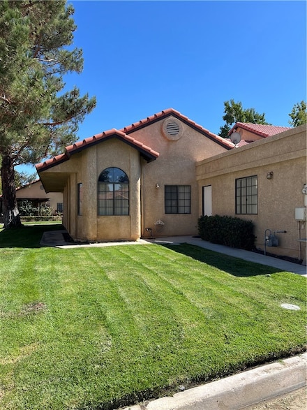 11687 Maple St, Apple Valley, CA 92308