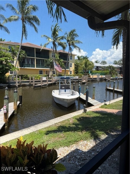 1523 Chesapeake Ave Unit B-4, Naples, FL 34102