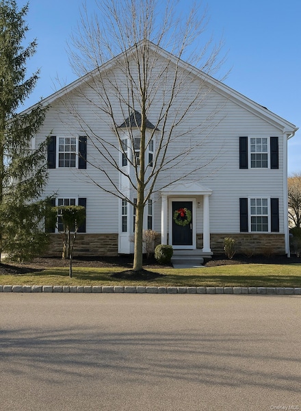 1 Ford Ct, Monroe, NY 10950