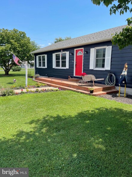 25525 Hignutt Rd, Denton, MD 21629