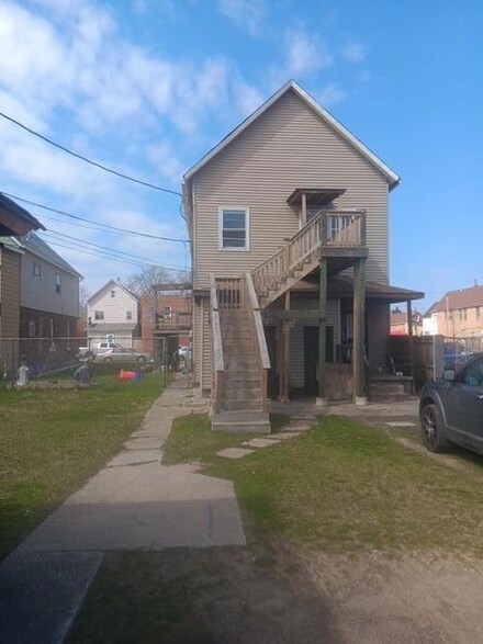 5001 Magoun Ave, East Chicago, IN 46312