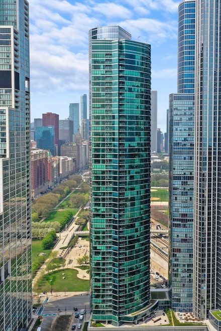 1201 S Prairie Ave Unit 2403, Chicago, IL 60605
