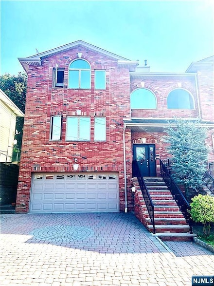 212 7th St Unit A, Palisades Park, NJ 07650