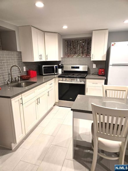 195 Wheeler St, Cliffside Park, NJ 07010