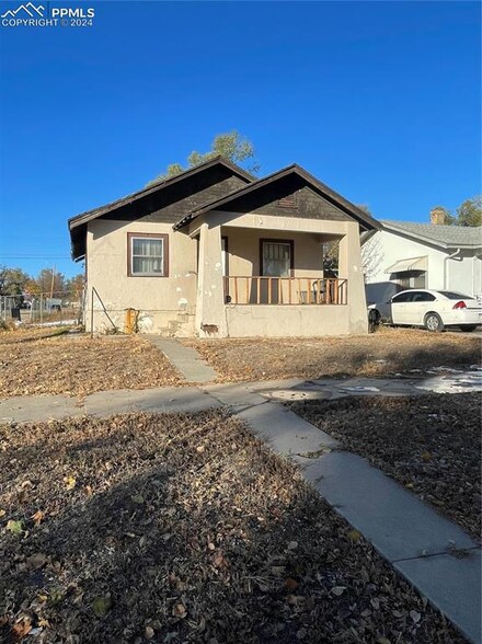 927 W 12th St, Pueblo, CO 81003