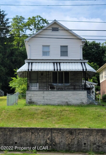 562 Main St, Sugar Notch, PA 18706