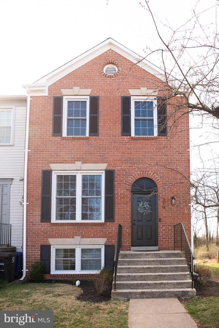 319 Davis Ave SW, Leesburg, VA 20175