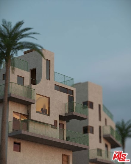 910 Rector Place, Los Angeles, CA 90029