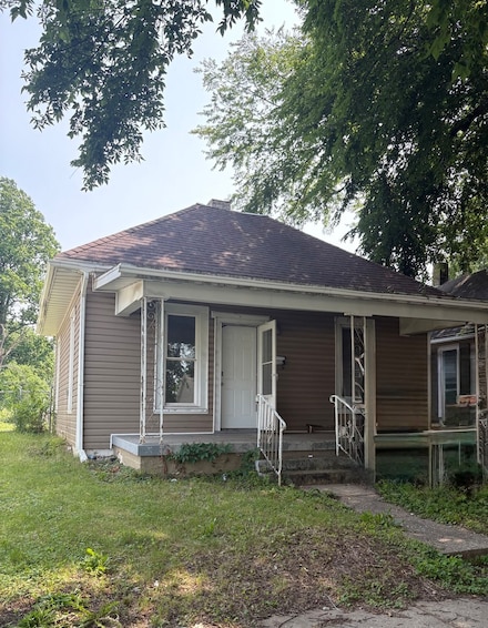1753 E Clay St, Decatur, IL 62521