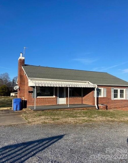 727 E Main St, Spindale, NC 28160