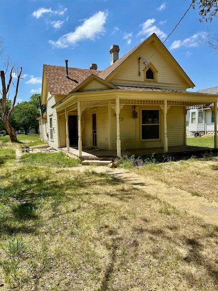 327 S 2nd St, Osborne, KS 67473