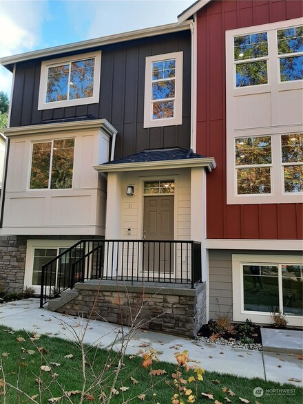 12124 NE 194th Ct Unit D, Bothell, WA 98011