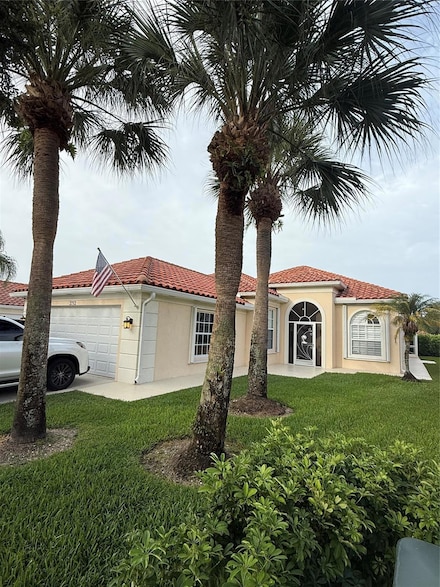 2752 Irma Lake Dr, West Palm Beach, FL 33411