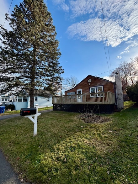 11 West St, East Hampton, CT 06424