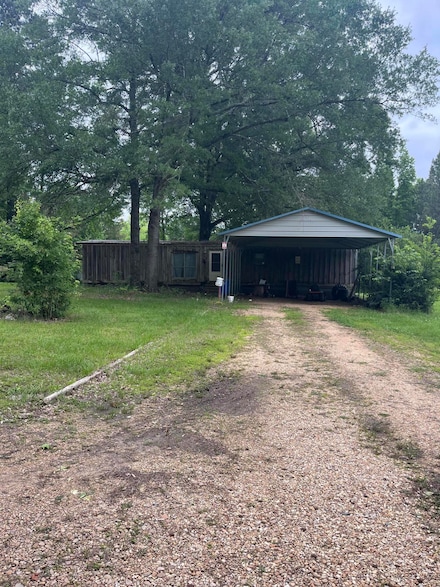 306 Cr 308, Calhoun City, MS 38916