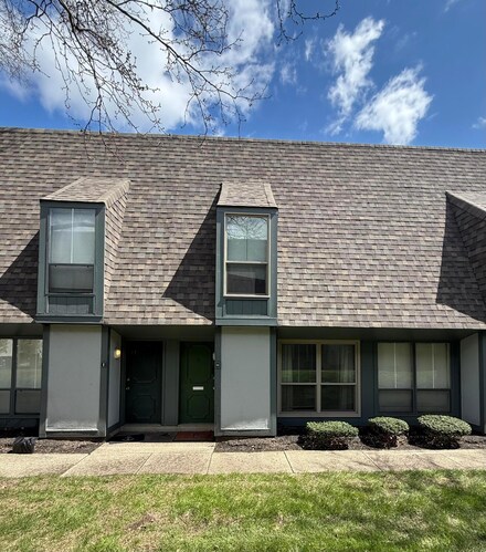 1038 Merrimar Cir N Unit H, Columbus, OH 43220