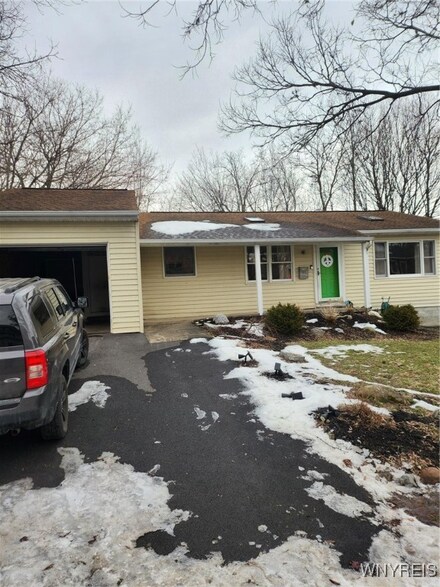 109 Ruth Ave, Syracuse, NY 13210